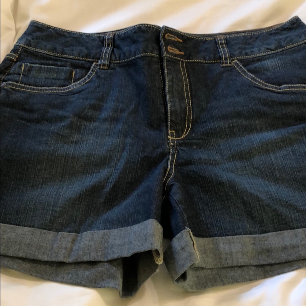 NWOT-Faded Glory denim shorts